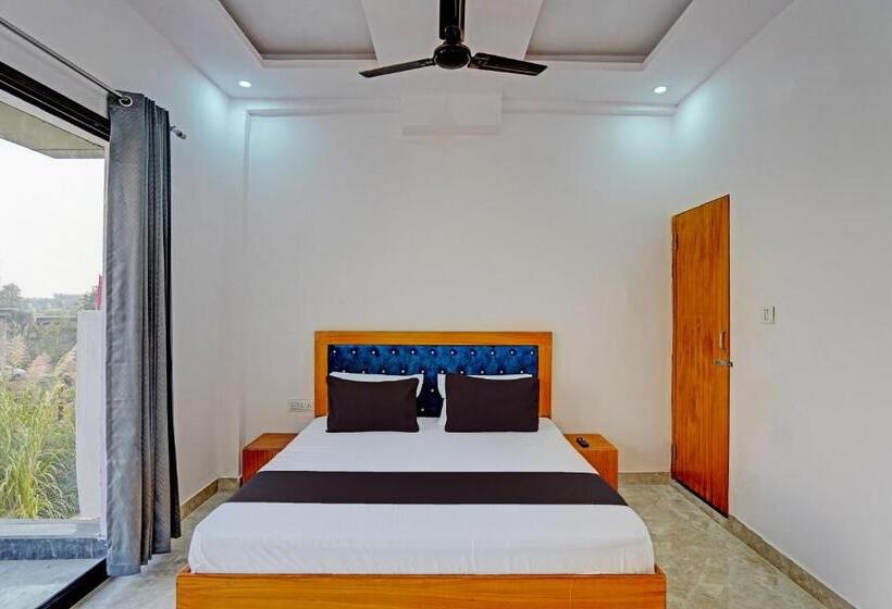 三人经典房间, Oyo Hotel Maya Luxe