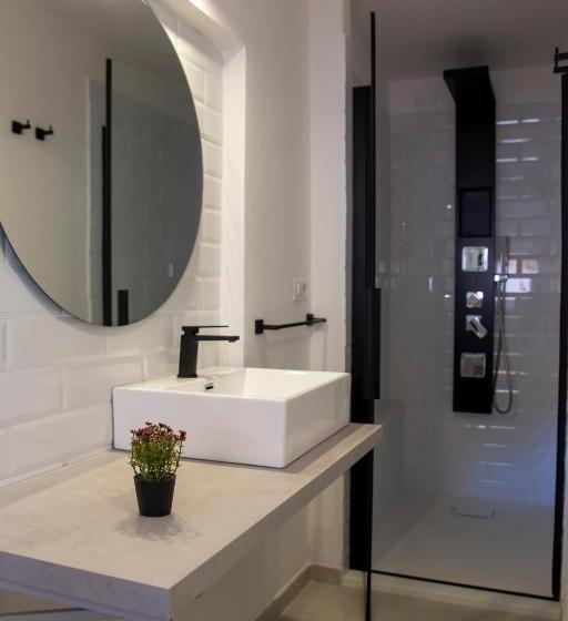 带观景的豪华间, Alilè