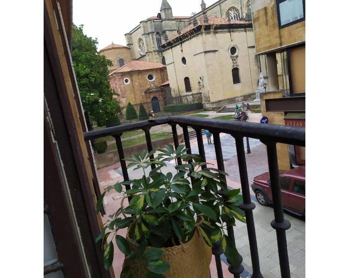 اتاق استاندارد با سرویس بهداشتی مشترک, Alojamiento Oviedo 1