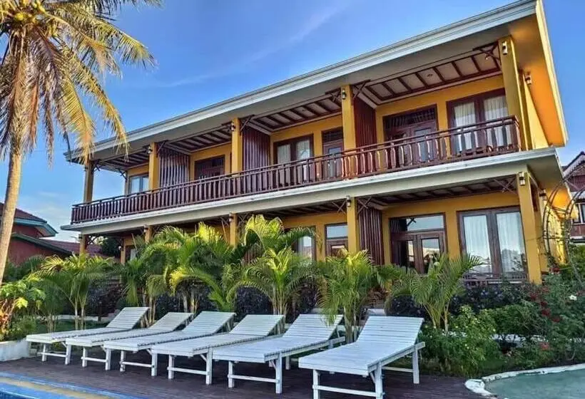 اتاق لوکس, Golden Hotel Dondet