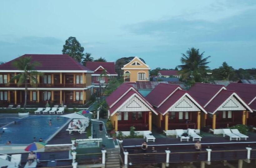 Номер Стандарт с Балконом, Golden Hotel Dondet