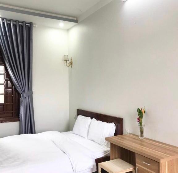 اتاق استاندارد با بالکن, Hon Chen House
