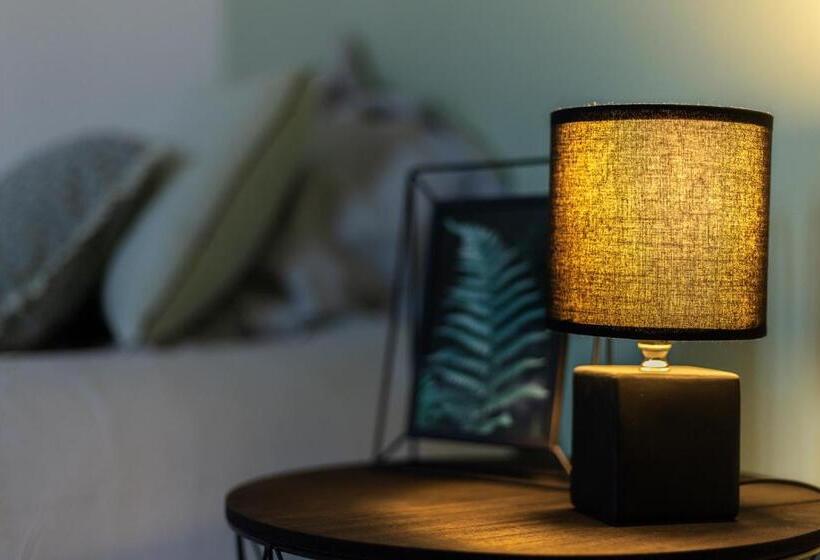 Номер Стандарт Индивидуальный Совместная Ванная, La Saint Quentinoise Chambre Privée Amande