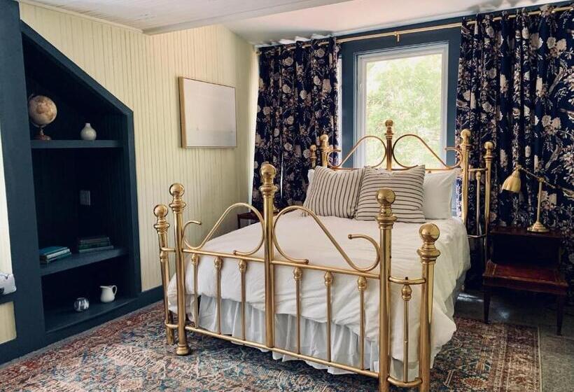 شقة 3 غرف, The Downtown Abbey