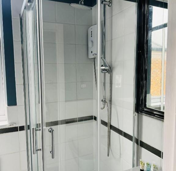 غرفة ديلوكس, Windsor Wine & Dine