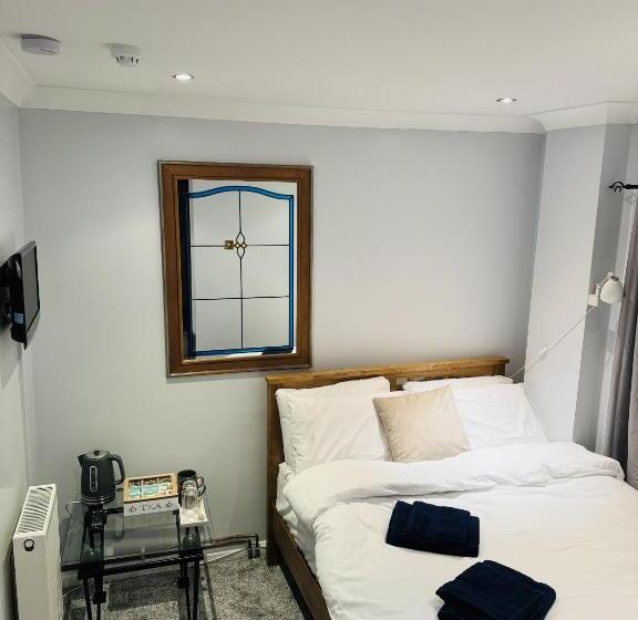 غرفة ديلوكس, Windsor Wine & Dine