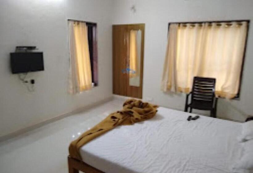 Номер Deluxe, Amraban Resort, Chiplun