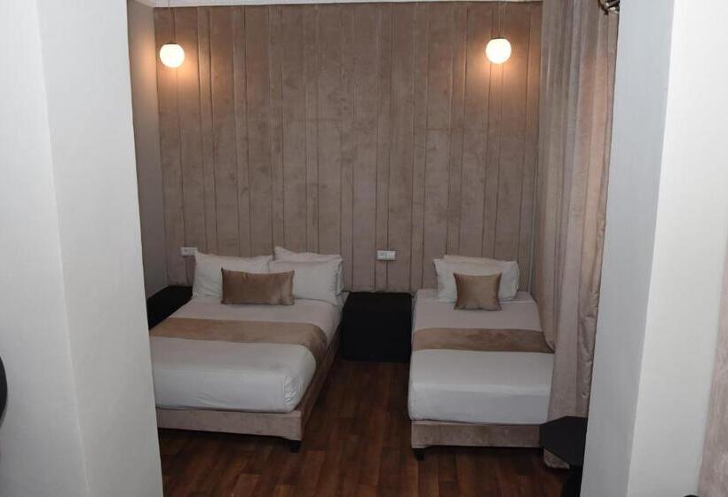 اتاق استاندارد سه نفره, Cadé