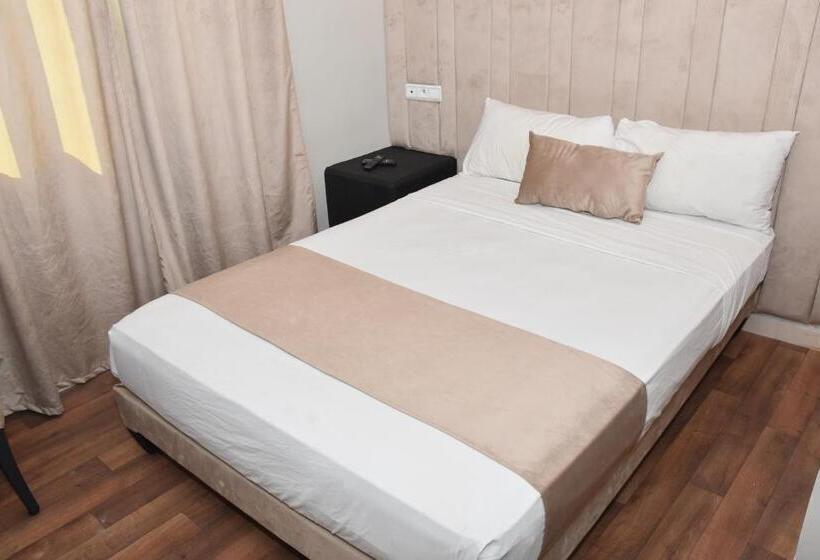 اتاق استاندارد یک نفره, Cadé