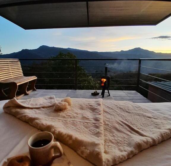 חדר סטנדרט עם מרפסת, Mamaterra Glamping