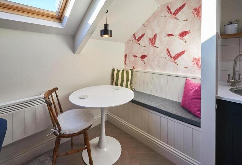 غرفة قياسية, Arlington House Hotel   Self Check In Suites