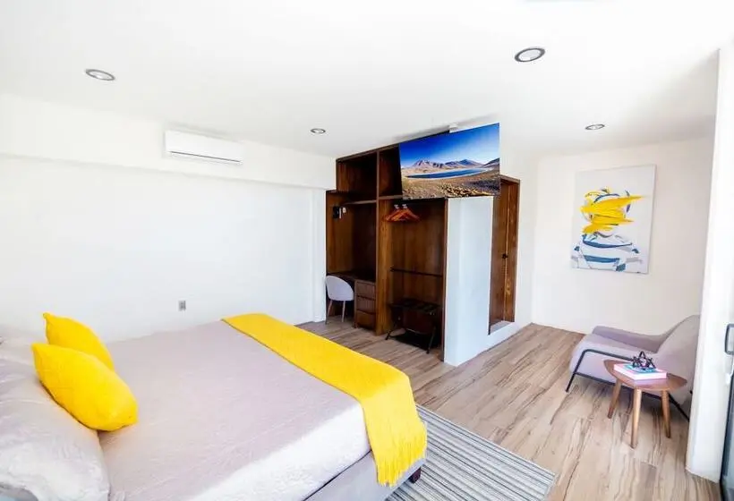 デラックスルーム, Kuko Suites