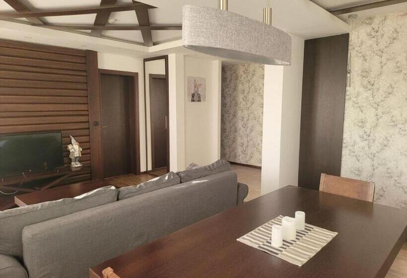 اتاق پریمیوم چهارنفره, Noma Kopaonik