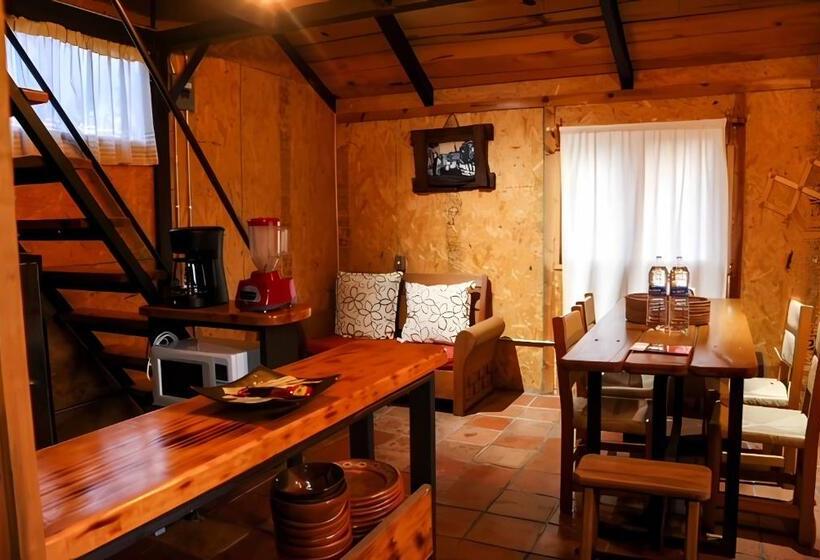 패밀리 방갈로, Tombstone