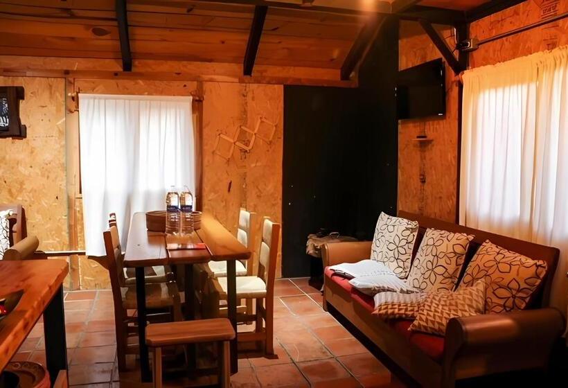 패밀리 방갈로, Tombstone