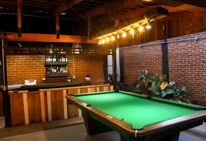 스탠다드 룸 가든 전망, Tombstone