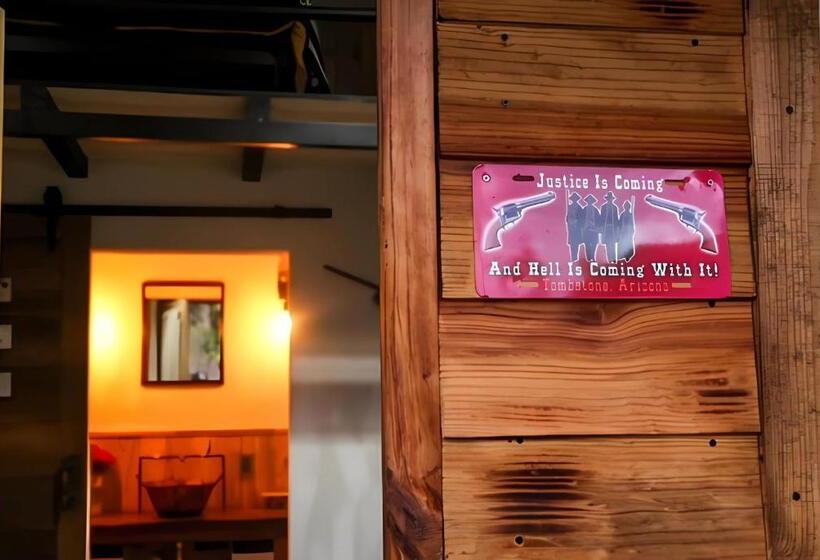 스탠다드 룸 가든 전망, Tombstone