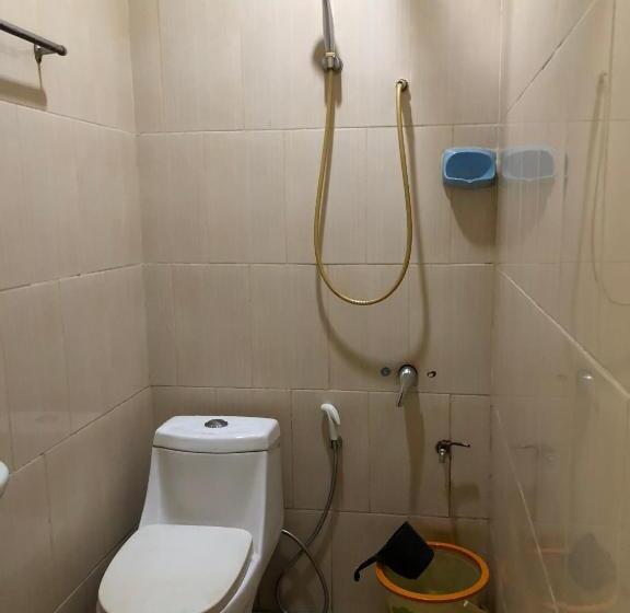 חדר אקונומי, Sekawan