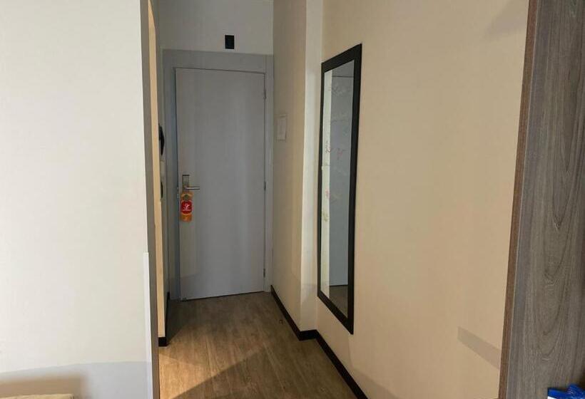 اتاق استاندارد چهار تخته, Solar Pedra Da Ilha