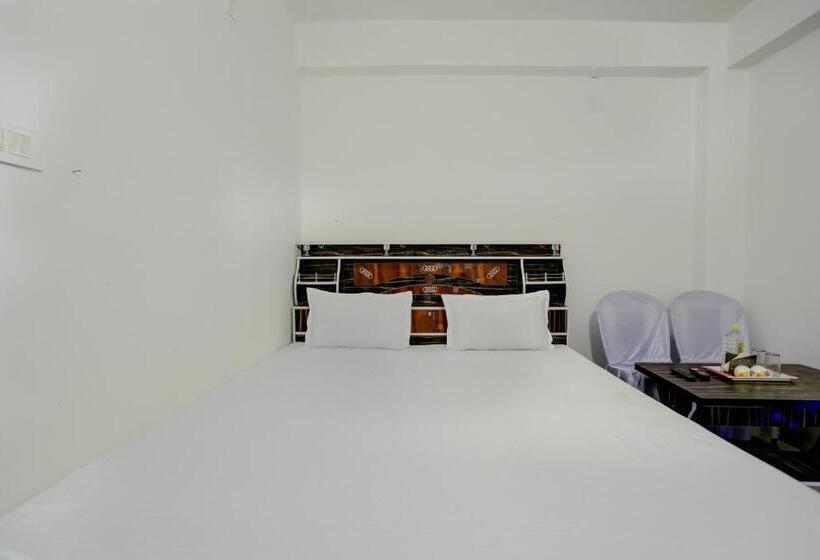 חדר קלאסי לשלושה, Spot On Mehta Banquet And Restaurant