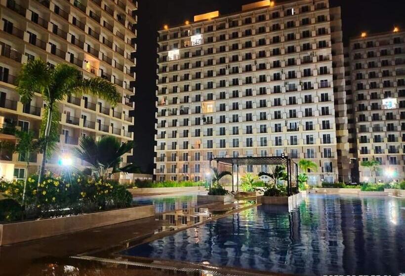 استودیوی استاندارد, Nate & Athalia S Cityscape Condotel