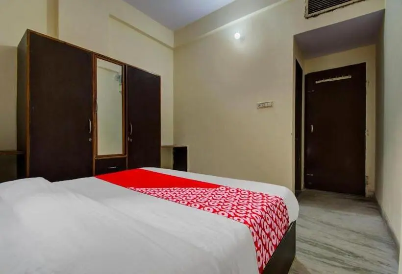 Classic Kolmen Hengen Huone, Oyo Hotel Tanu Palace