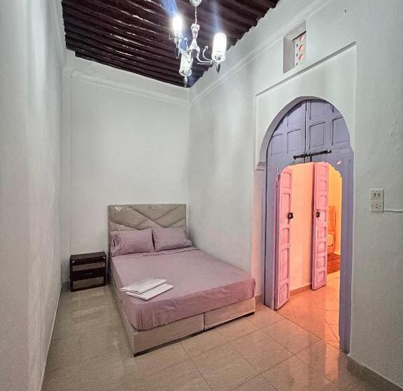 Standard Room Shared Bathroom, Dar Yamna