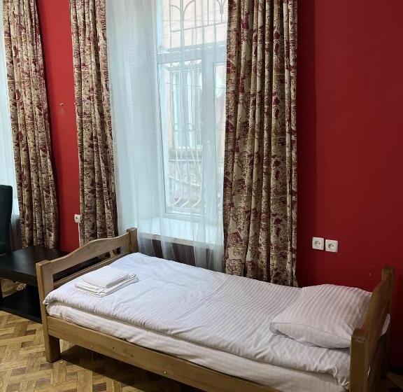 اتاق کلاسیک سه تخته, Orkhi Guest House & Hostel