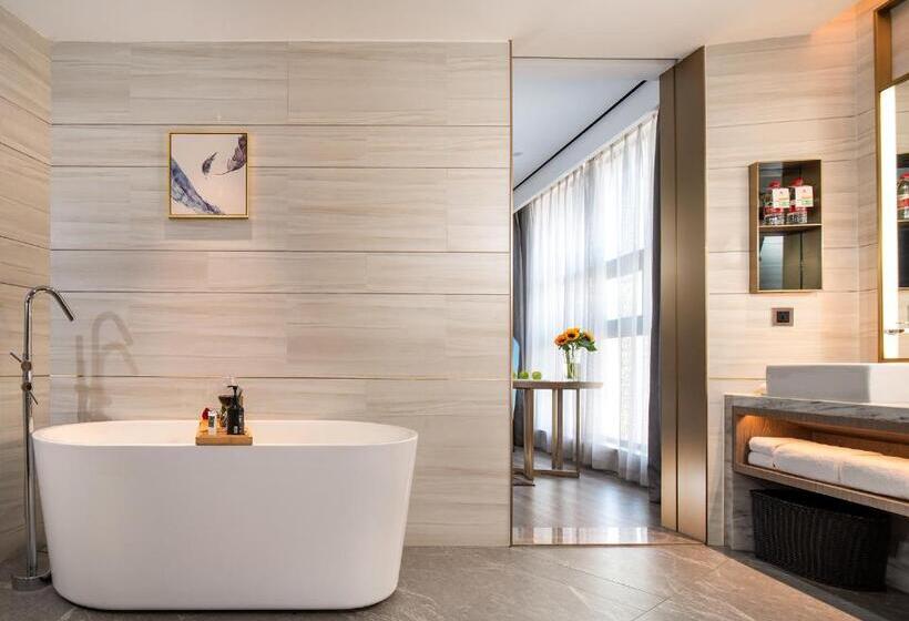 スイート, Echarm Plus Hotel   Taihu Garden Metro Station, North Changjiang Road Wuxi