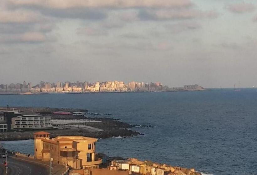 آپارتمان 1 خوابه با چشم‌انداز دریا, شقة فندقية ساحرة مع اطلالة بانوراميه على البحر