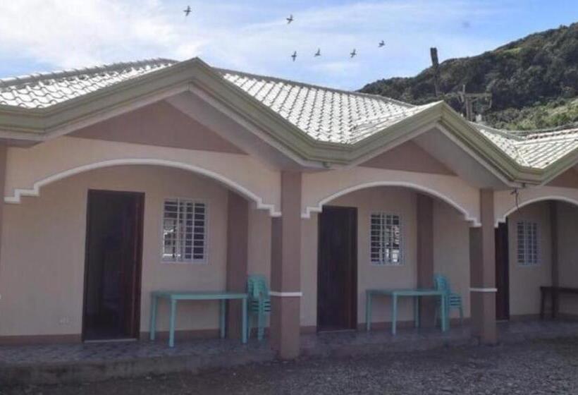 اتاق خانوادگی, Bia S Beach House