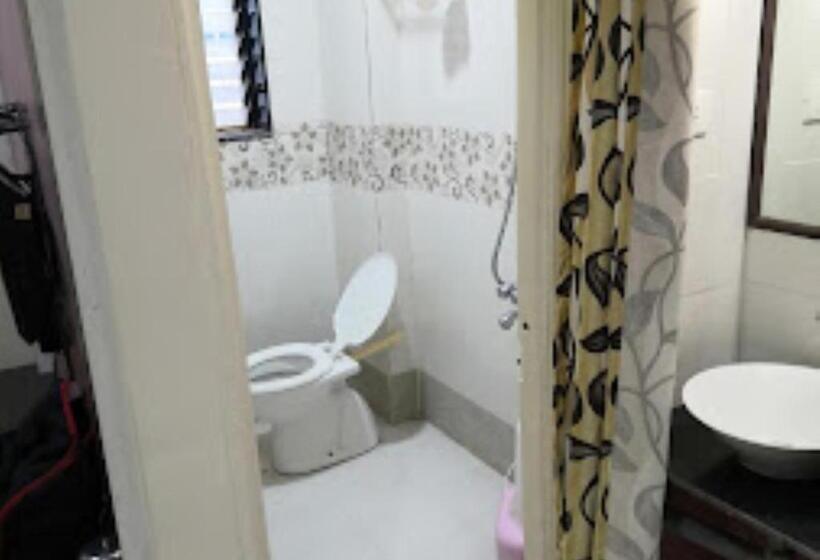 غرفة ديلوكس, Amit Jalna