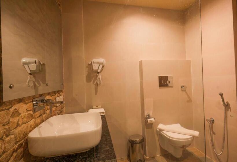 חדר סטנדרט נוף לבריכה, Eko Resort Vanya   Jim Corbett