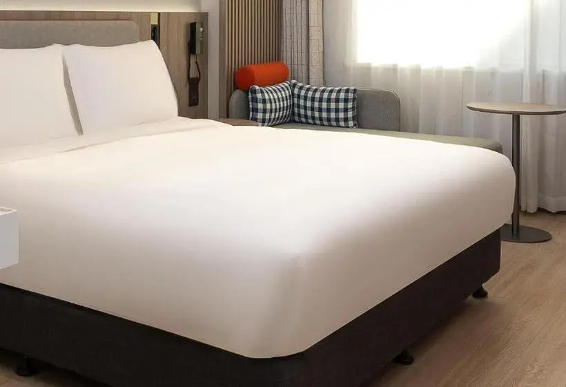 キングサイズベッドのスイートルーム, Holiday Inn Express Yuhuan Wetland Park, An Ihg
