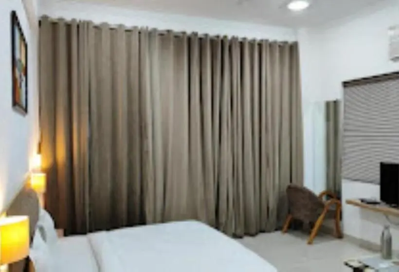 Chambre Standard Vue Lac, Lake View,chhatarpur