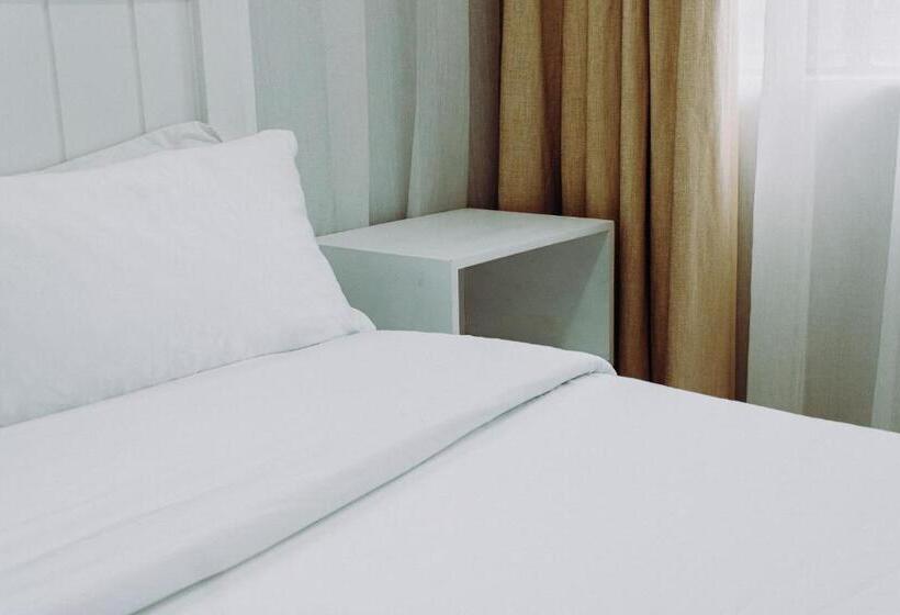 اتاق استاندارد, Robins Den