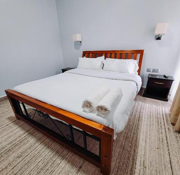 اتاق استاندارد, Robins Den