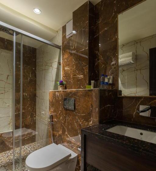 패밀리 스위트, Royal Rawal Luxury Boutique