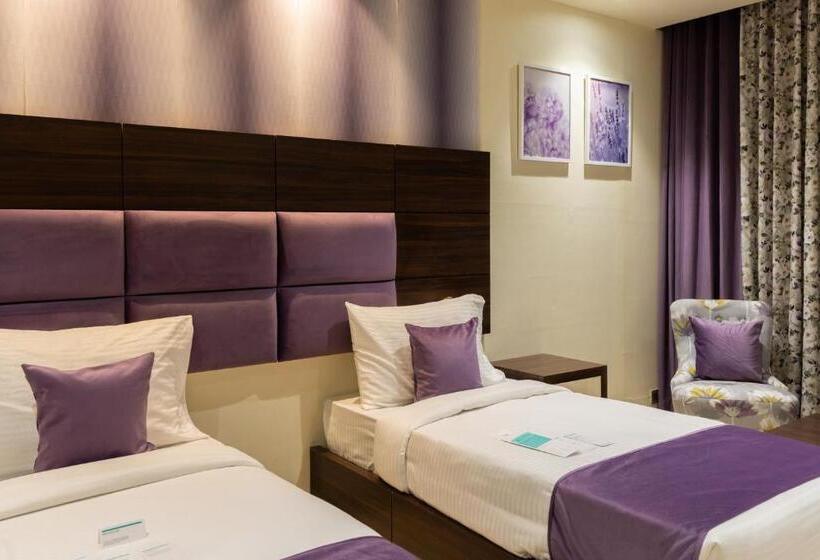 디럭스 스위트 킹 침대, Royal Rawal Luxury Boutique