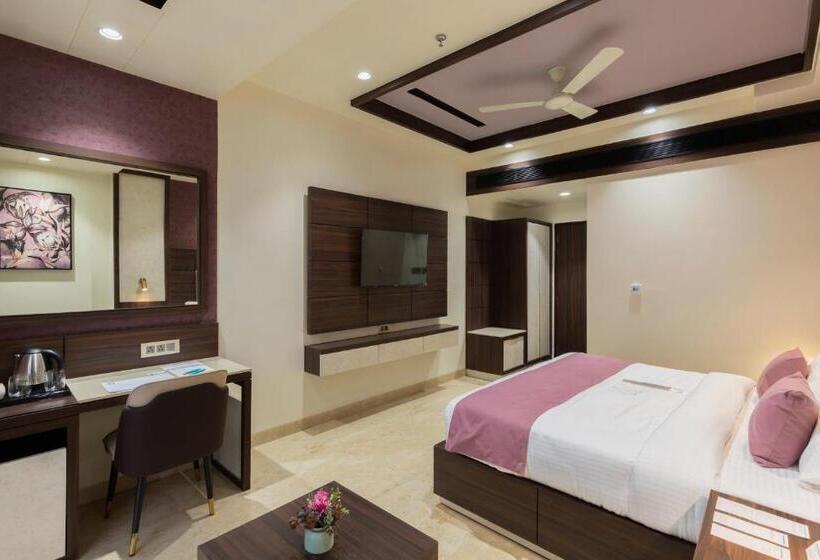 디럭스 스위트, Royal Rawal Luxury Boutique