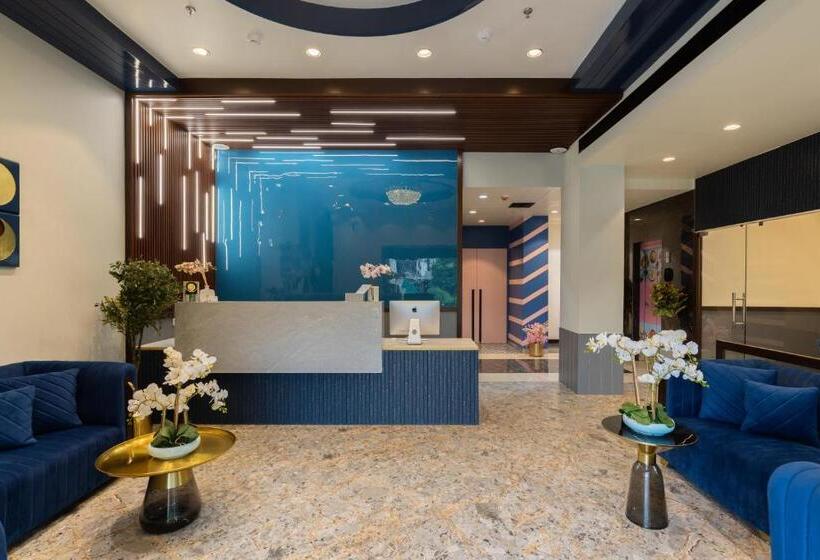 اتاق استاندارد با تخت بزرگ, Royal Rawal   Luxury Boutique