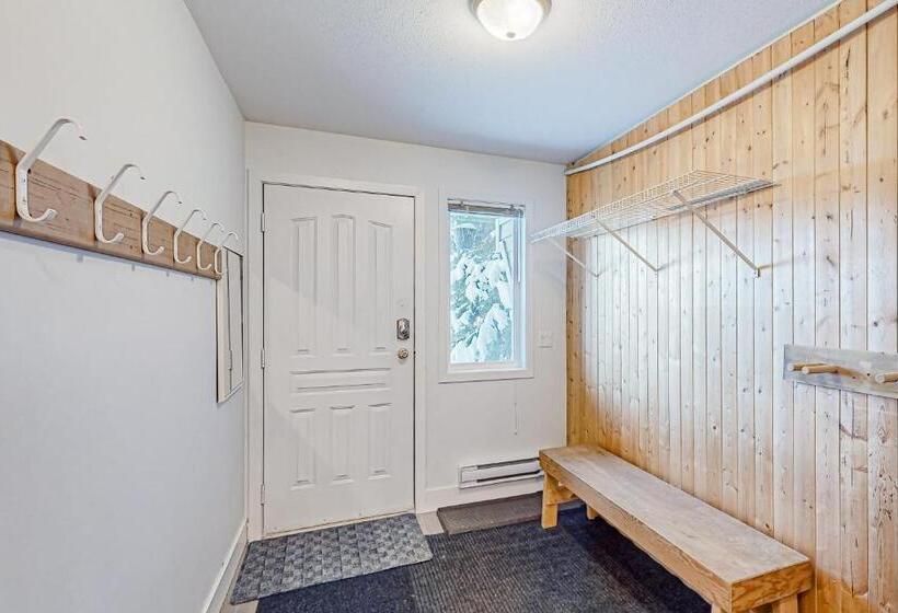 Люкс, Snowcrest Village, Unit 5b