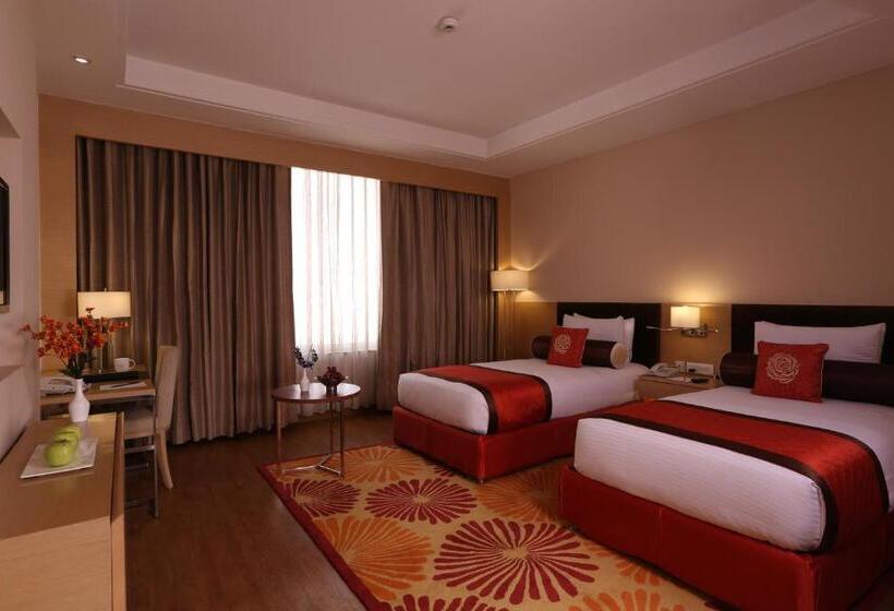 スーペリアールーム, The Conway