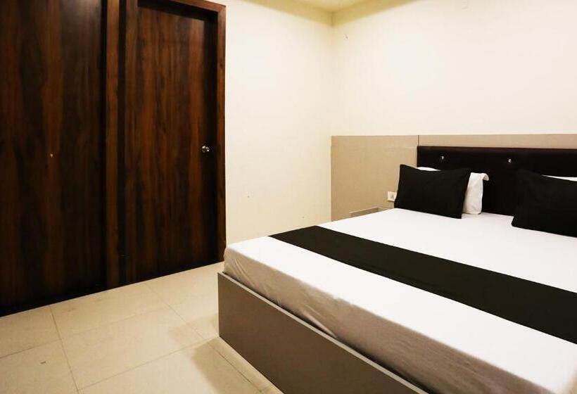 트리플 클래식 룸, Oyo Hotel Dream