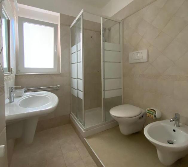 اتاق استاندارد, Quintino Sella