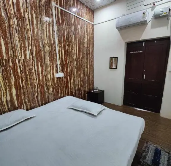 スタンダードルーム, Sitaram P Guest House