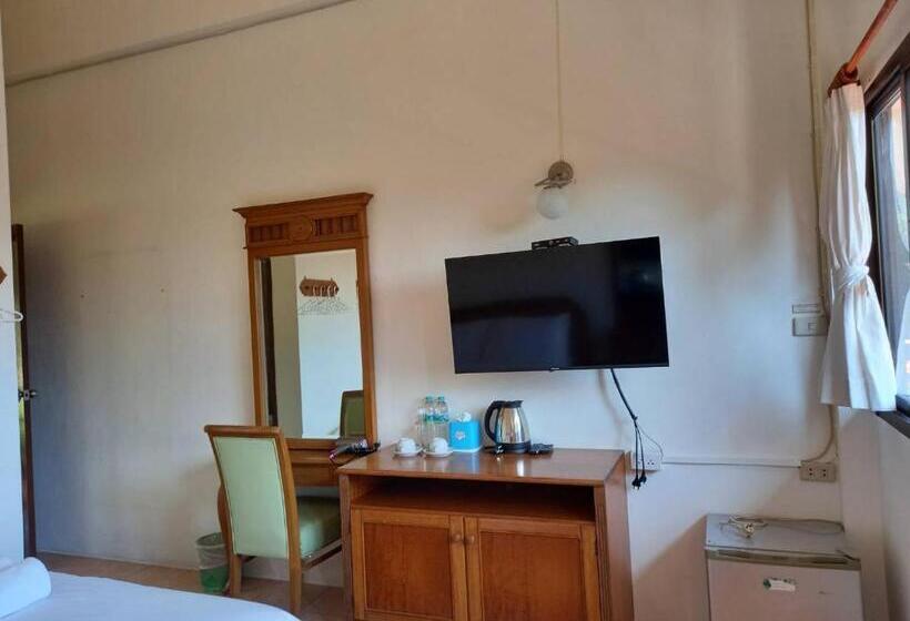 マウンテンビューデラックスルーム, Phuphamok Valley Resort