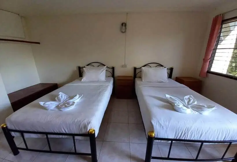 スーペリアールーム, Phuphamok Valley Resort