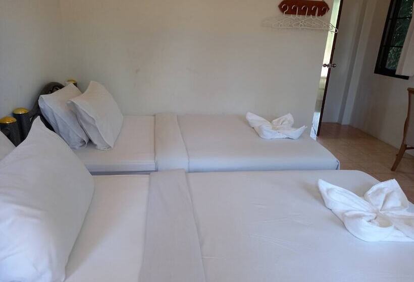 マウンテンビューデラックスルーム, Phuphamok Valley Resort