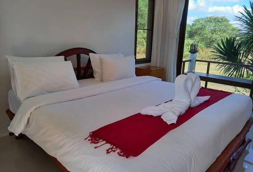 スーペリアー１ベッドルームビラ, Phuphamok Valley Resort
